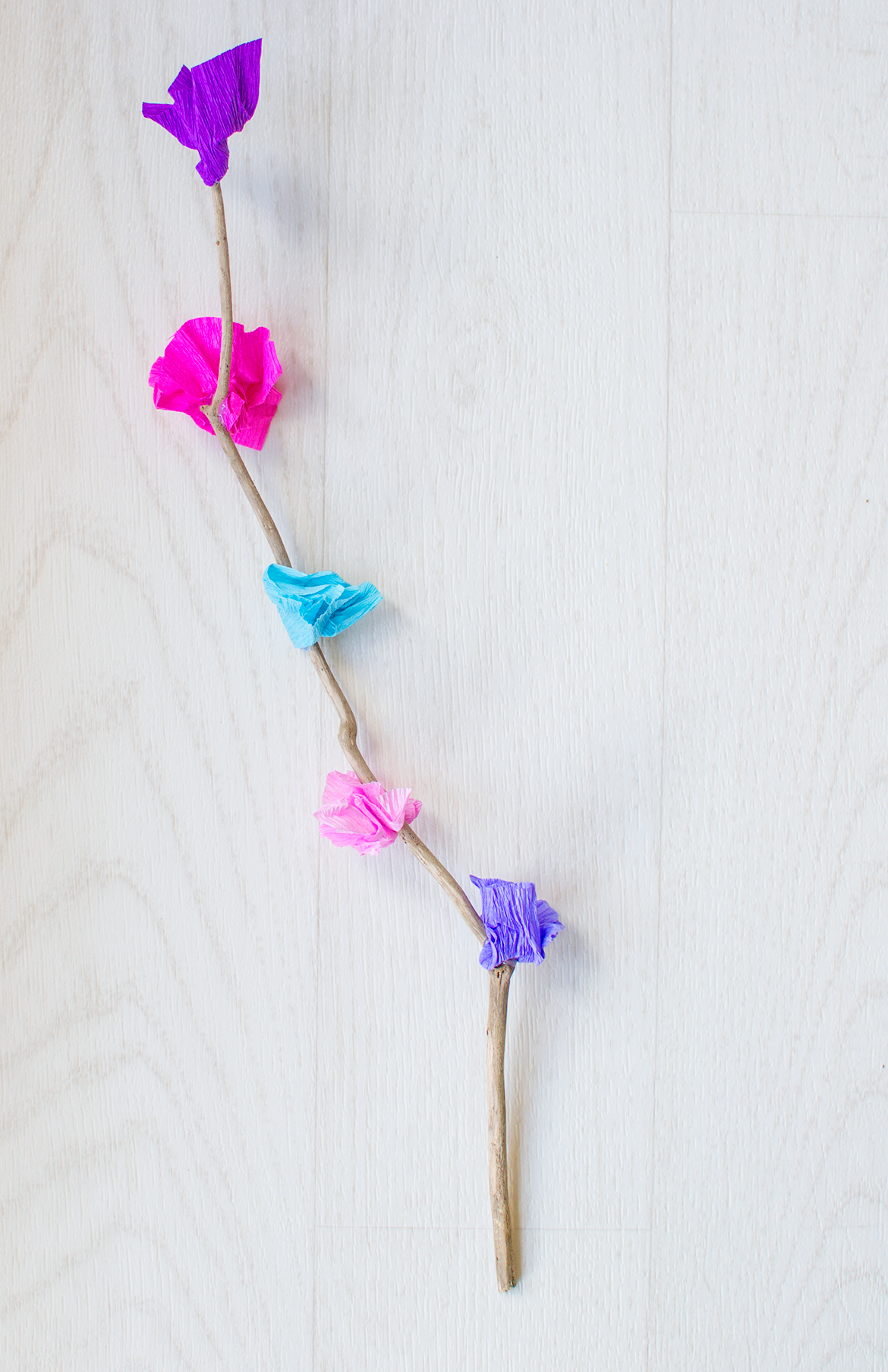 Handmade Flowers Using Sticks: Simple Tutorial